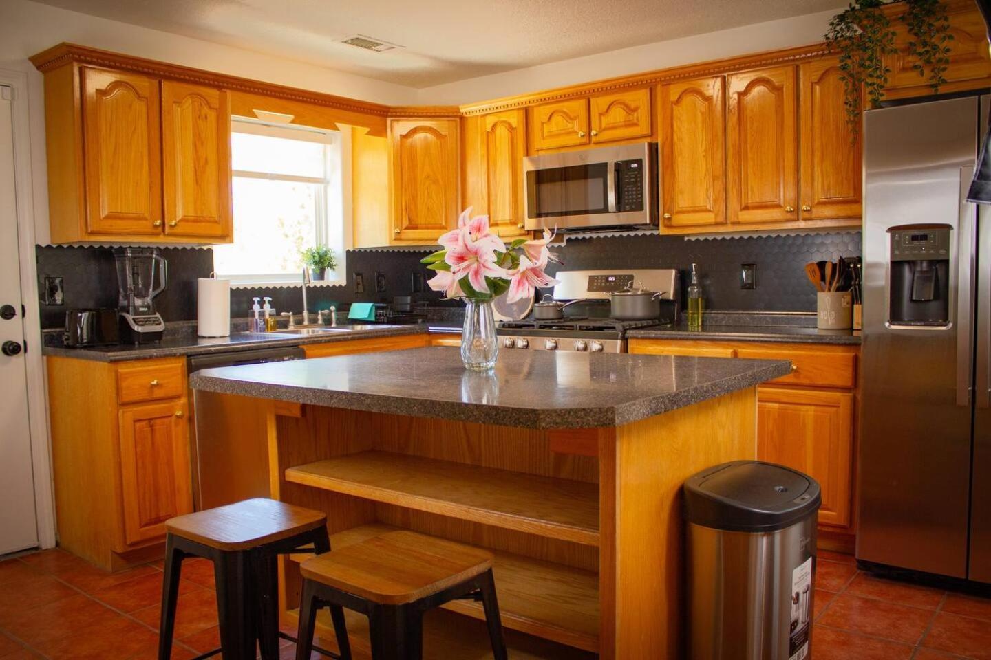 Azul Oasis 3br Modern Comfort * Albuquerque